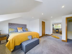 Master bedroom Suite- click for photo gallery